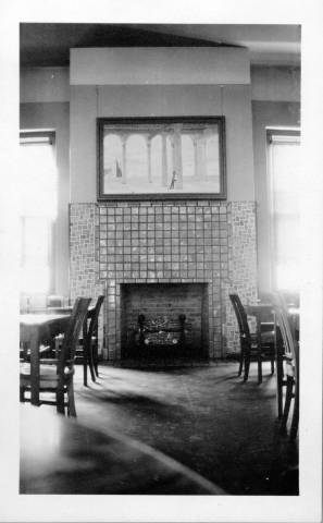 Picture of fireplace from 1919