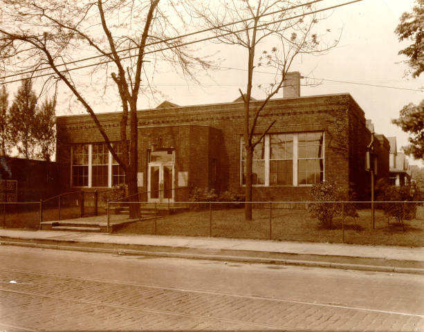 Street view of Brooklyn Branch from 1926